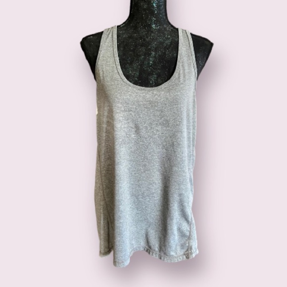 icyzone Athletic Racerback Loose Fit Tank Top in Heathered Light Gray